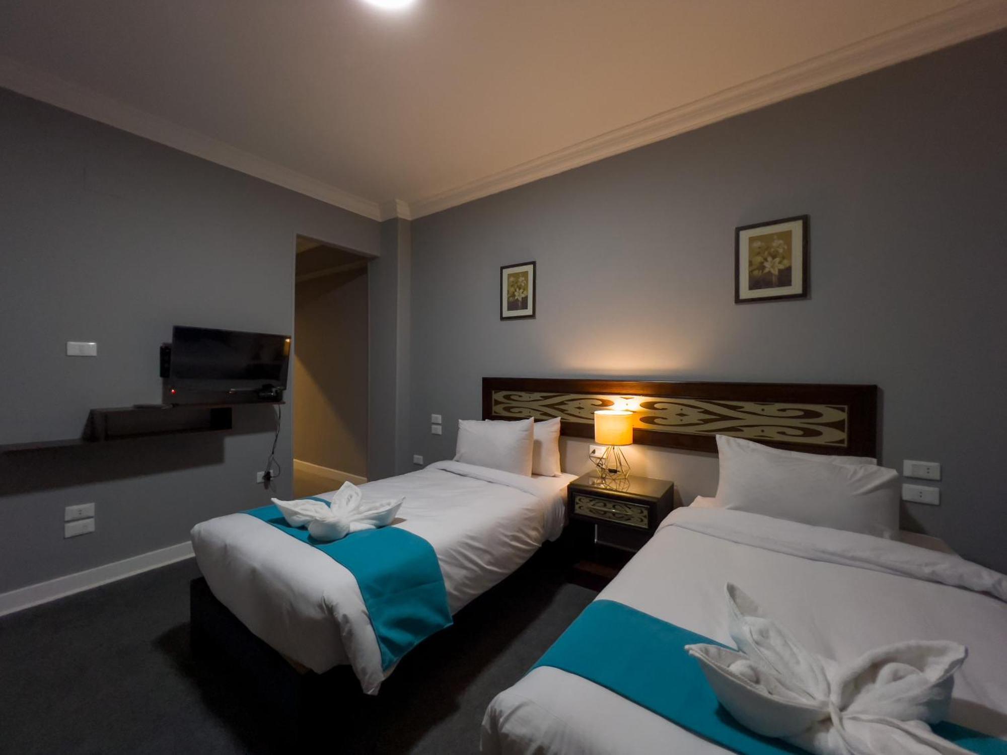 Pyramids Gate Hotel Kafret el-Gabal Екстериор снимка