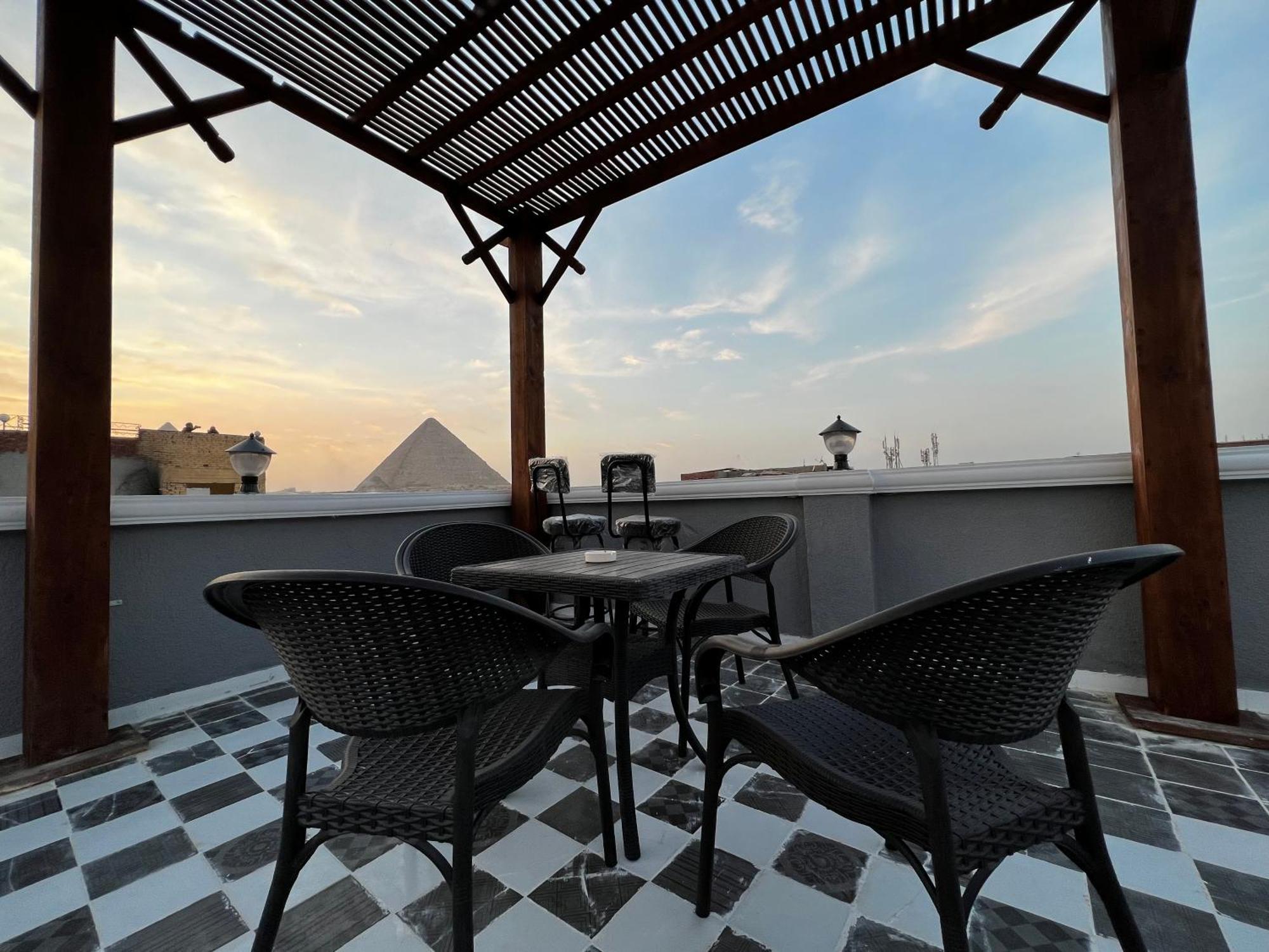 Pyramids Gate Hotel Kafret el-Gabal Екстериор снимка