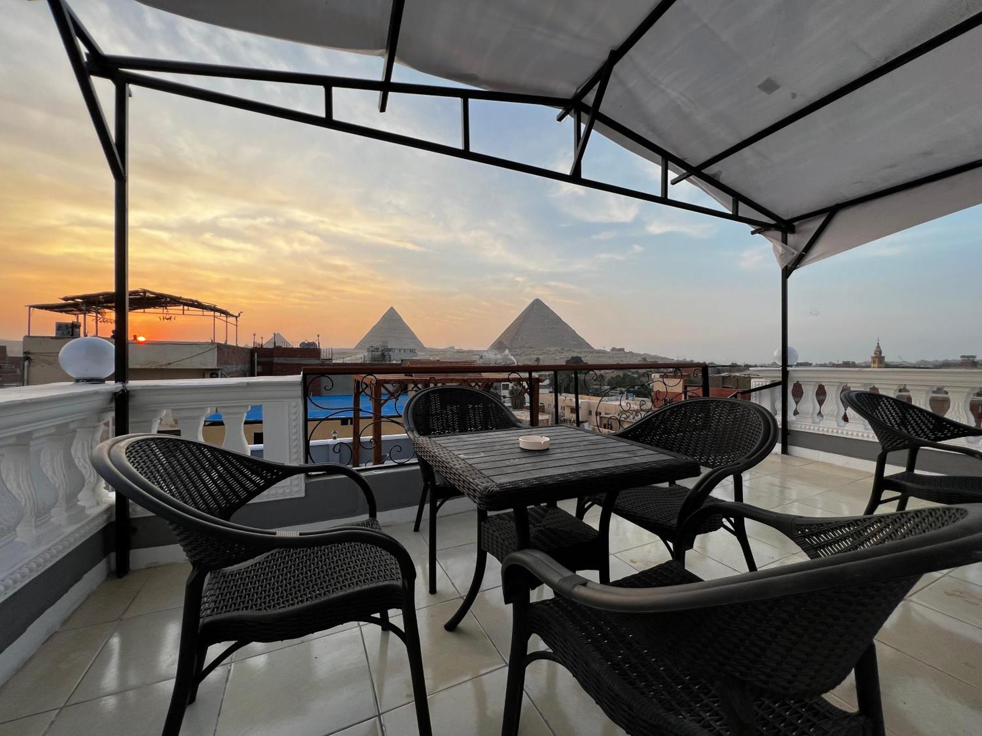 Pyramids Gate Hotel Kafret el-Gabal Екстериор снимка