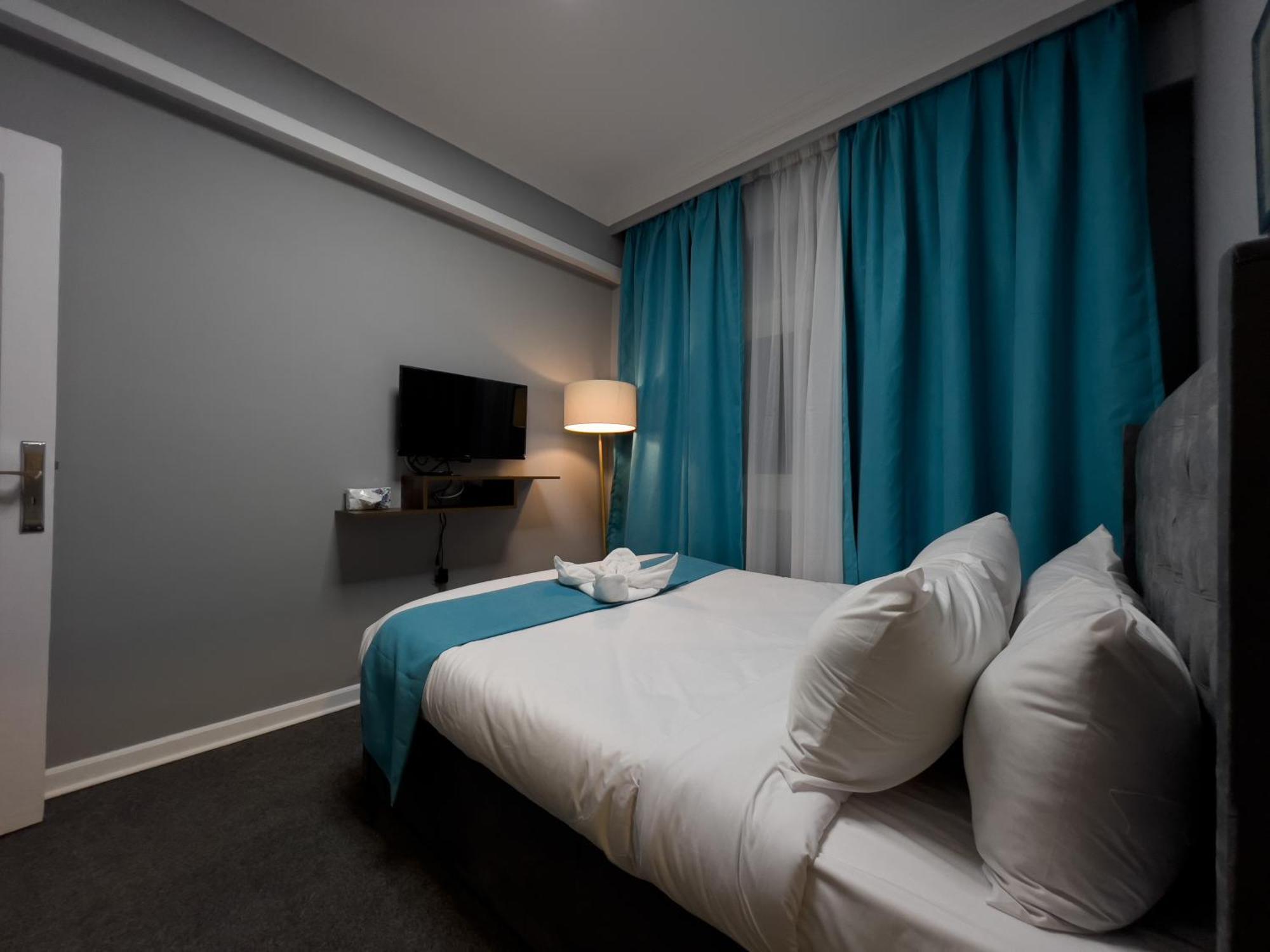 Pyramids Gate Hotel Kafret el-Gabal Екстериор снимка