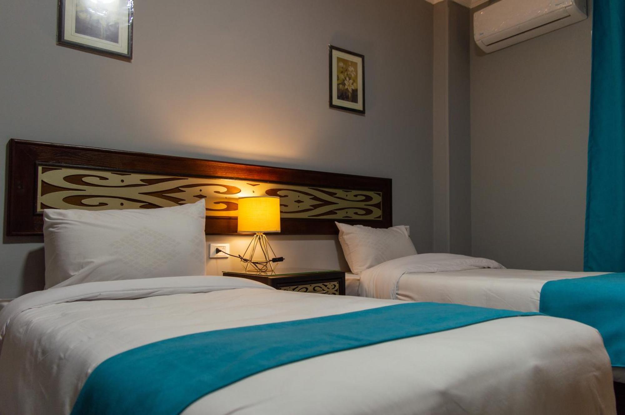 Pyramids Gate Hotel Kafret el-Gabal Екстериор снимка